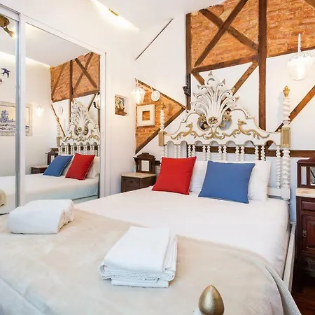 Romantic Medieval Apartment Lisbon