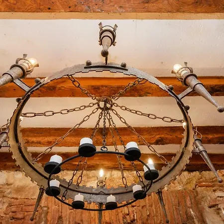 Romantic Medieval Lejlighed *