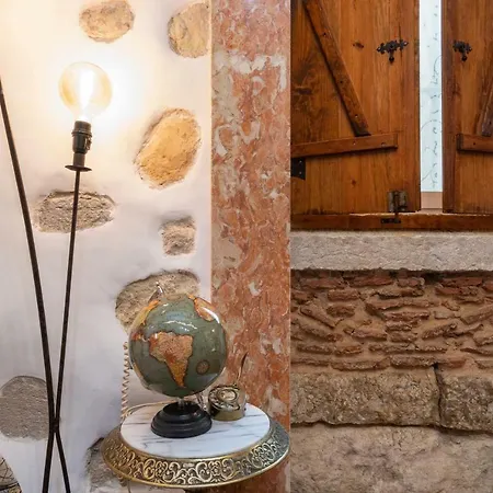 Apartment Romantic Medieval Lisbon