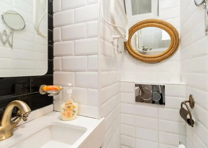 Romantic Medieval Διαμέρισμα Lisboa