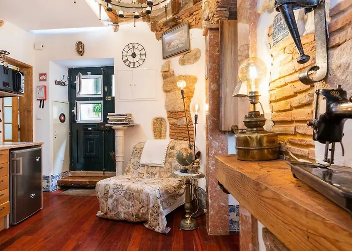 Διαμέρισμα Romantic Medieval Lisboa