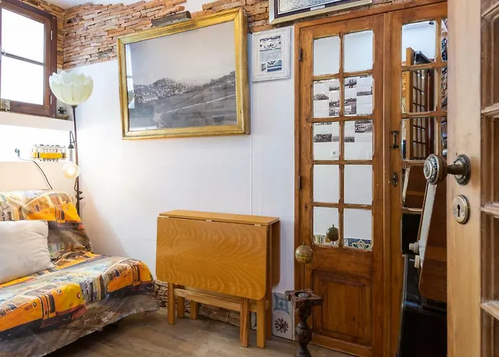 Romantic Medieval Daire Lisboa