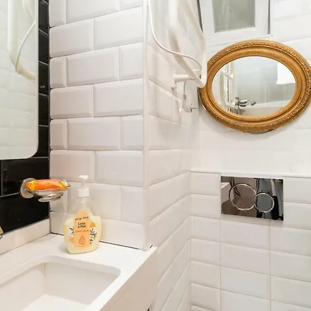 Romantic Medieval Apartment Lissabon